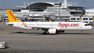 Photo of TC-RFT - Airbus A321-251NX operated by Pegasus Airlines