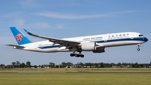Photo of B-324S - Airbus A350-941 operated by China Southern Airlines
