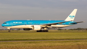 Photo of PH-BQM - Boeing 777-206(ER) operated by KLM Asia