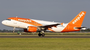 Photo of G-EZBI - Airbus A319-111 operated by easyJet