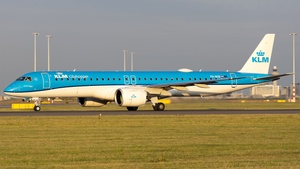 Photo of PH-NXB - Embraer ERJ-195-E2 operated by KLM Cityhopper