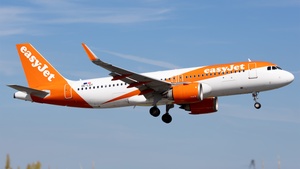 Photo of OE-LST - Airbus A320-251N operated by easyJet Europe