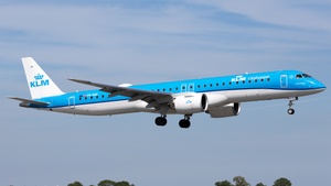 Photo of PH-NXG - Embraer ERJ-195-E2 operated by KLM Cityhopper
