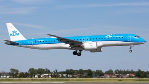 Photo of PH-NXS - Embraer ERJ-195-E2 operated by KLM Cityhopper