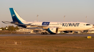 Photo of 9K-API - Airbus A330-841 operated by Kuwait Airways