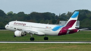 Photo of D-ABNH - Airbus A320-214 operated by Eurowings
