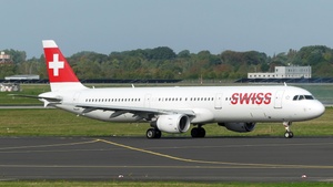 Photo of HB-IOD - Airbus A321-111 operated by Swiss International Air Lines
