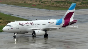 Photo of D-AGWK - Airbus A319-132 operated by Eurowings