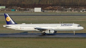 Photo of D-AIRM - Airbus A321-131 operated by Lufthansa