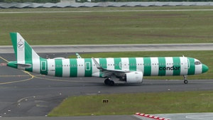 Photo of D-ANMW - Airbus A321-271NX operated by Condor