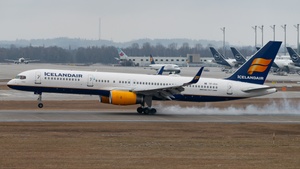 Photo of TF-FIO - Boeing 757-208 operated by Icelandair