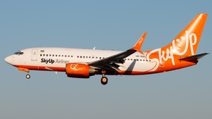 Photo of UR-SQD - Boeing 737-73V operated by SkyUp Airlines