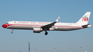 Photo of CS-TJR - Airbus A321-251NX operated by TAP Air Portugal