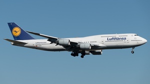 Photo of D-ABYI - Boeing 747-830 operated by Lufthansa