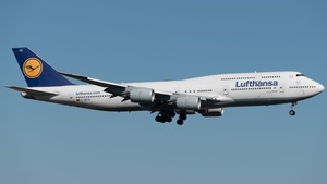 Photo of D-ABYD - Boeing 747-830 operated by Lufthansa