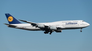 Photo of D-ABYL - Boeing 747-830 operated by Lufthansa