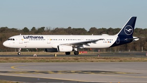 Photo of D-AIRL - Airbus A321-131 operated by Lufthansa