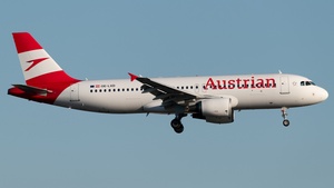 Photo of OE-LXD - Airbus A320-216 operated by Austrian Airlines