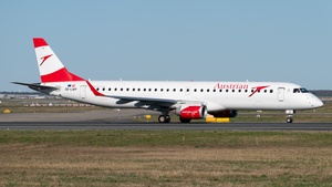 Photo of OE-LWP - Embraer ERJ-195LR operated by Austrian Airlines