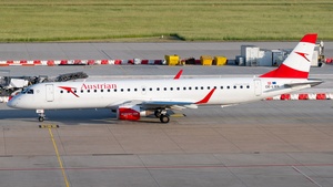 Photo of OE-LWK - Embraer ERJ-195LR operated by Austrian Airlines
