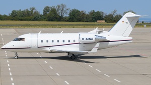 Photo of D-ATMJ - Bombardier Challenger 604 operated by Air Independence
