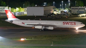 HB-JMI - Airbus A340-313