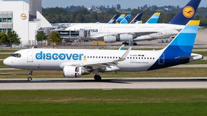 Photo of D-AIUU - Airbus A320-214 operated by Discover Airlines