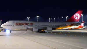 Photo of EC-LNA - Boeing 747-446 operated by Pullmantur Air