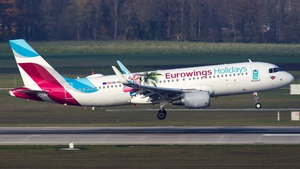 OE-IQD - Airbus A320-214