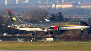 Photo of JY-BAB - Boeing 787-8 Dreamliner operated by Royal Jordanian Airlines