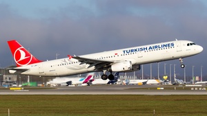Photo of TC-JRV - Airbus A321-231 operated by Turkish Airlines