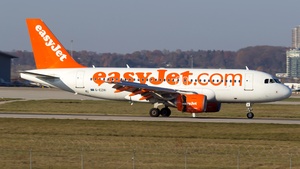 Photo of G-EZAI - Airbus A319-111 operated by easyJet