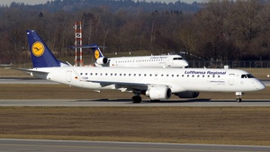 Photo of D-AEBB - Embraer ERJ-195LR operated by Lufthansa CityLine