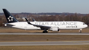 Photo of N653UA - Boeing 767-322(ER) operated by United Airlines
