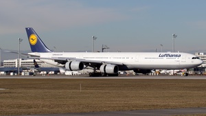 Photo of D-AIHE - Airbus A340-642 operated by Lufthansa