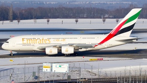 Photo of A6-EEI - Airbus A380-861 operated by Emirates