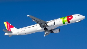 Photo of CS-TJG - Airbus A321-211 operated by TAP Air Portugal