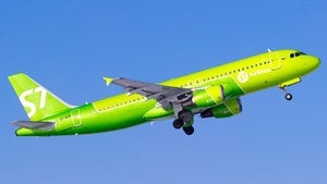 Photo of VP-BCP - Airbus A320-214 operated by S7 Airlines