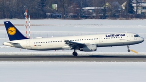 Photo of D-AIDW - Airbus A321-231 operated by Lufthansa