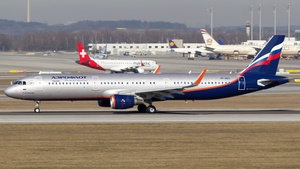 Photo of VP-BES - Airbus A321-211 operated by Aeroflot