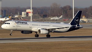 Photo of D-AIRX - Airbus A321-131 operated by Lufthansa
