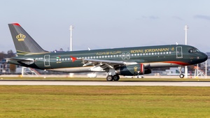 Photo of JY-AYR - Airbus A320-232 operated by Royal Jordanian Airlines