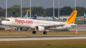 Photo of TC-RDL - Airbus A321-251NX operated by Pegasus Airlines