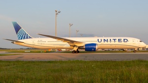 Photo of N17015 - Boeing 787-10 Dreamliner operated by United Airlines