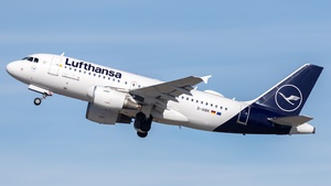 Photo of D-AIBK - Airbus A319-112 operated by Lufthansa CityLine