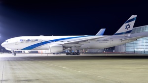 Photo of 4X-ECB - Boeing 777-258(ER) operated by El Al Israel Airlines