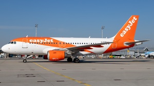 Photo of G-EZBH - Airbus A319-111 operated by easyJet