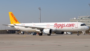 Photo with serial 10913 - Airbus A321-251NX