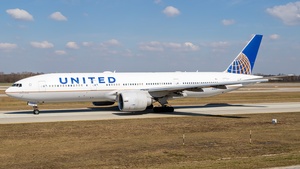 Photo of N78001 - Boeing 777-224(ER) operated by United Airlines