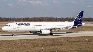 Photo of D-AIRS - Airbus A321-131 operated by Lufthansa